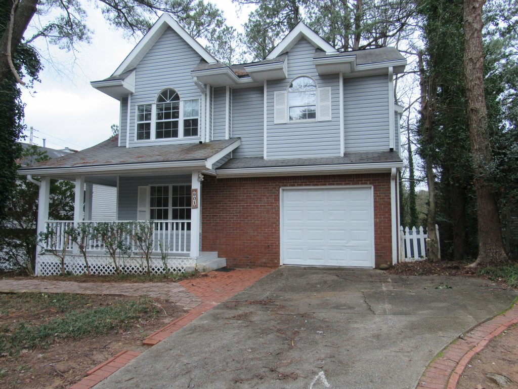 East Cobb home for sale - 901 Bradford Lane